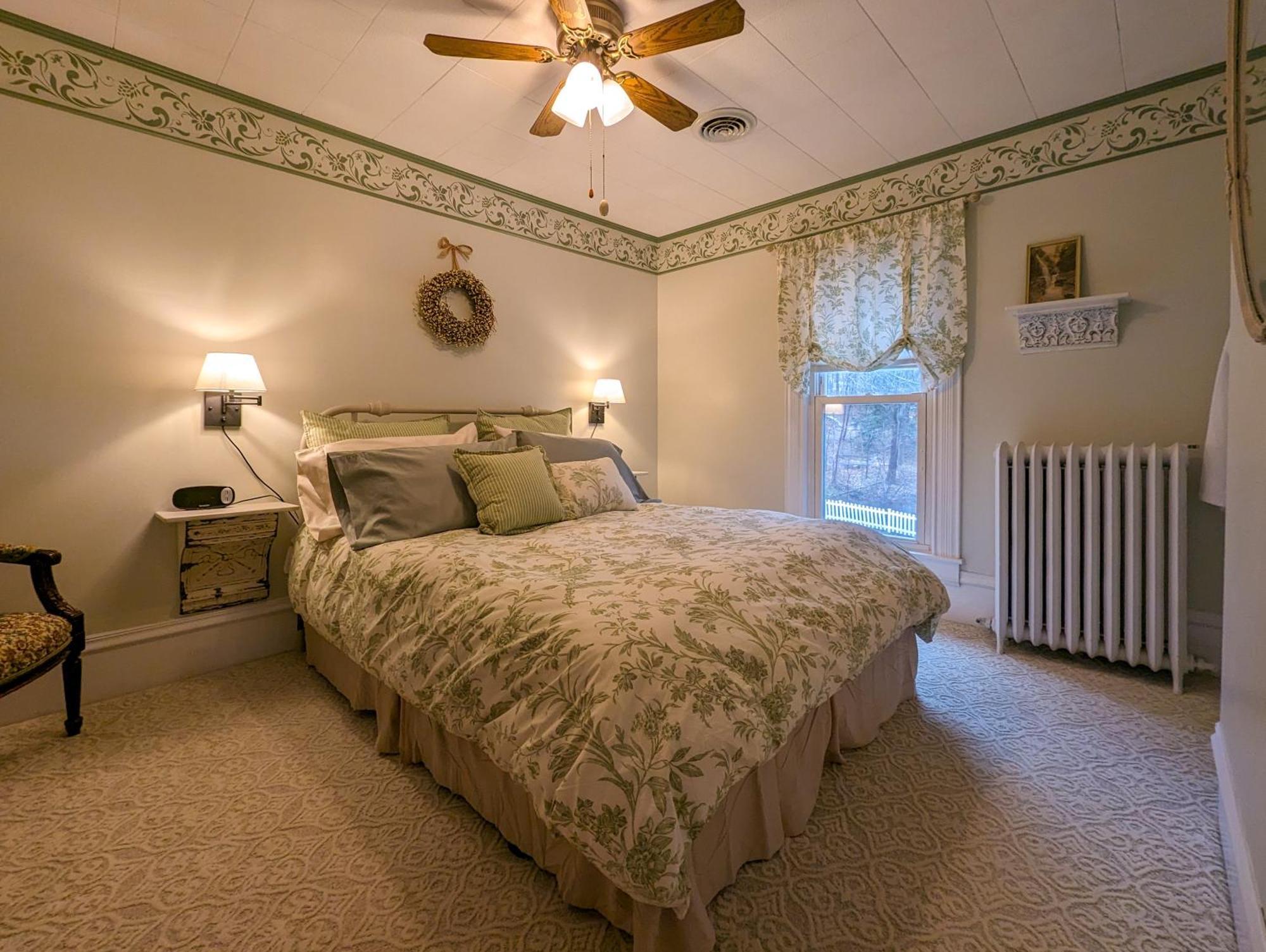 ווטקינס גלן Hudson Manor Bed & Breakfast מראה חיצוני תמונה