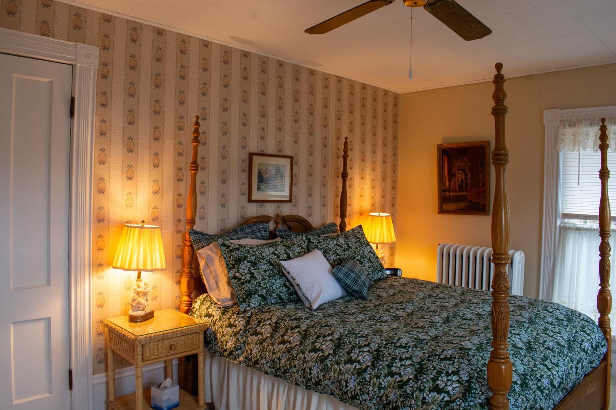 ווטקינס גלן Hudson Manor Bed & Breakfast מראה חיצוני תמונה