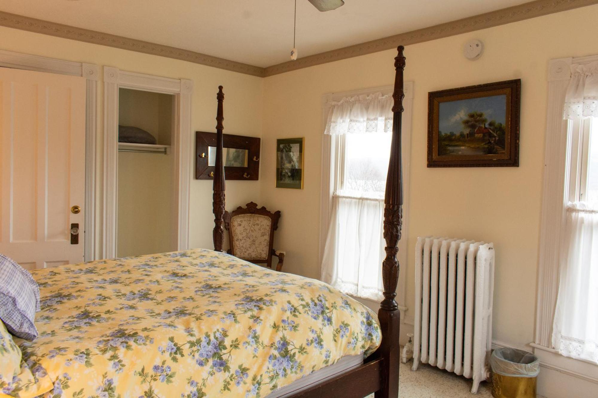 ווטקינס גלן Hudson Manor Bed & Breakfast מראה חיצוני תמונה