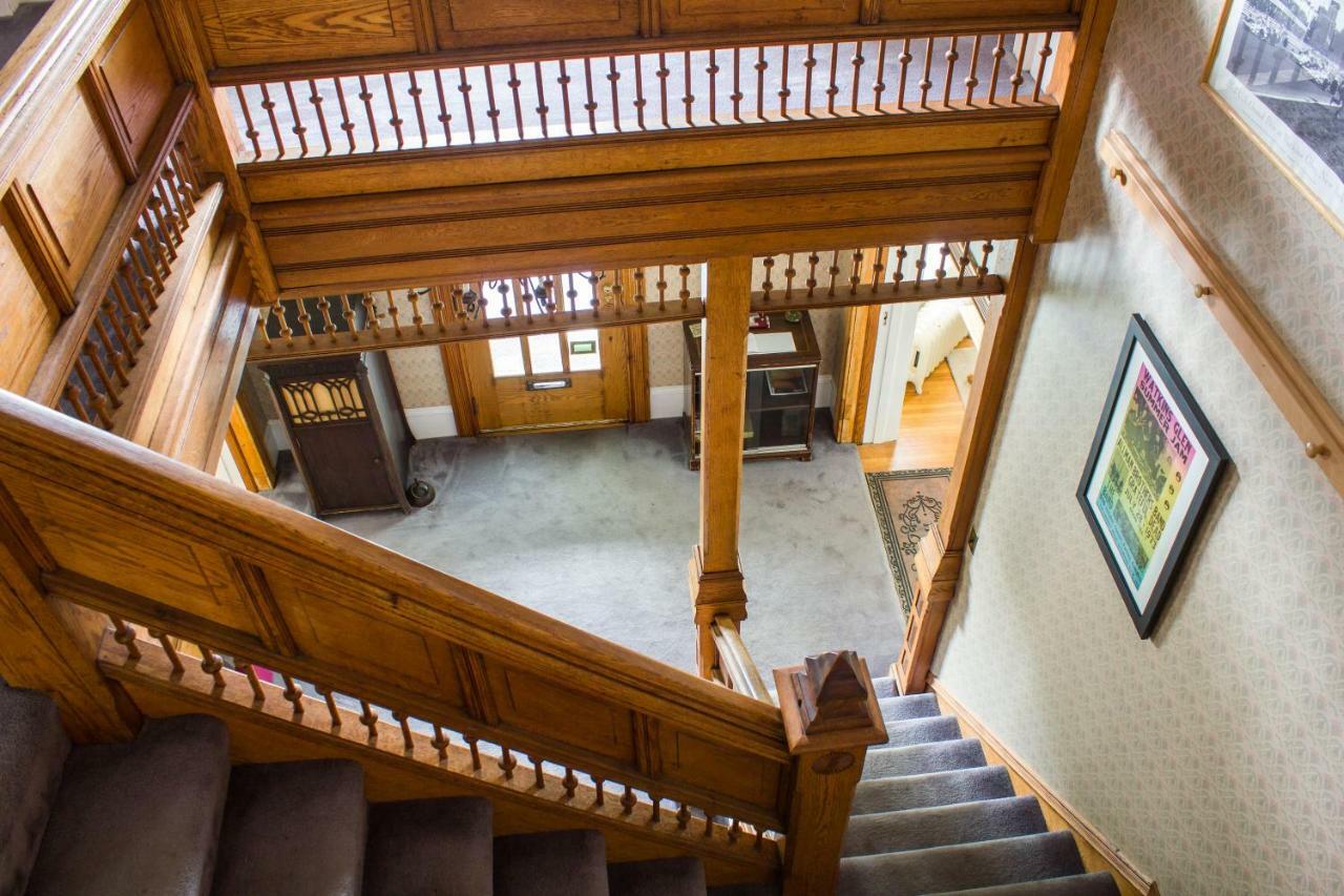 ווטקינס גלן Hudson Manor Bed & Breakfast מראה חיצוני תמונה